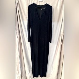 Black sparkle floorlength dress with front slit